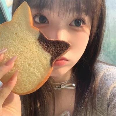 昆丹 海报